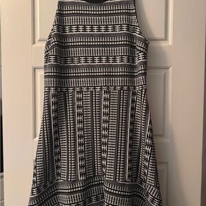 LOFT Black and White Patterned Women's fit and flare dress